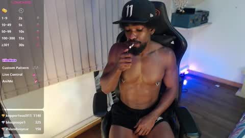 Snapshot of siriss_boyrag chatting on December 2025 01:33:02 AM siriss_boyrag online show from December 2025 01:33:02 AM