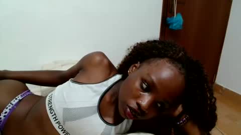 shannie online show from April 2026 09:51:02 PM