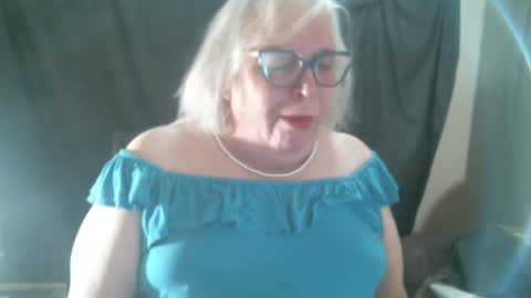 Sissy Diane online show from December 2024 02:13:02 PM
