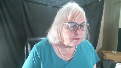 Sissy Diane online show from January 2025 12:30:01 AM