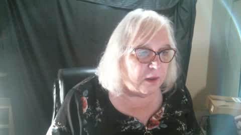 Sissy Diane online show from February 2025 12:40:02 AM