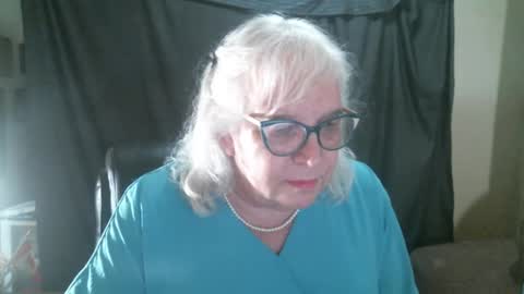 Sissy Diane online show from September 2025 11:41:02 PM