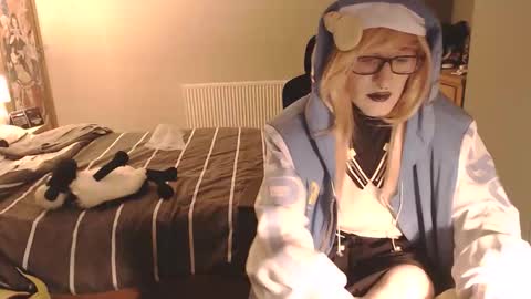 Snapshot of sissygothx chatting on December 2025 01:03:02 AM SissyGothx online show from December 2025 01:03:02 AM