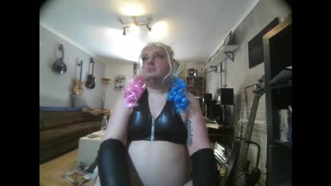 Tiffany Candy online show from April 2026 11:04:02 AM