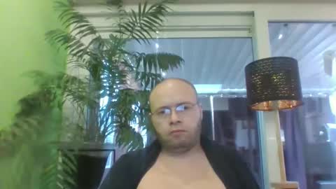 sixten113 online show from February 2026 08:10:01 AM