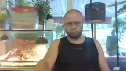 Snapshot of sixten113 chatting on July 2026 04:52:01 AM sixten113 online show from July 2026 04:52:01 AM