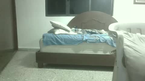 Snapshot of skanky_little_dolls chatting on November 2025 12:21:01 AM skanky_little_dolls online show from November 2025 12:21:01 AM