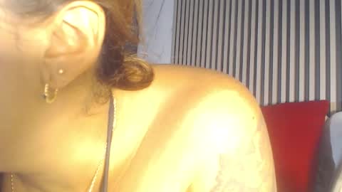 Snapshot of skarlethvilla chatting on November 2025 01:06:02 AM Skarleth villa online show from November 2025 01:06:02 AM