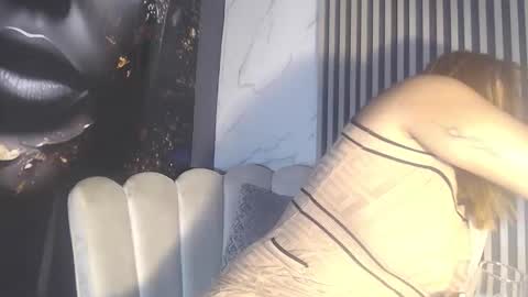 Snapshot of skarlethvilla chatting on November 2025 02:11:02 AM Skarleth villa online show from November 2025 02:11:02 AM