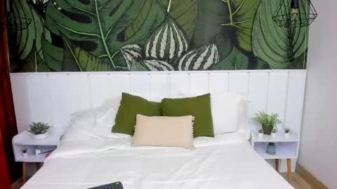 skarletkiss_ online show from April 2026 07:12:01 PM