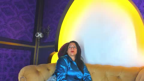 skarlettbarnes online show from January 2026 12:00:01 PM