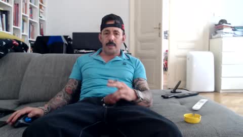 skaterproll online show from April 2026 09:48:02 AM