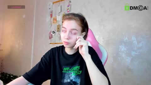 Snapshot of skelerata chatting on November 2025 01:15:02 AM Emily online show from November 2025 01:15:02 AM