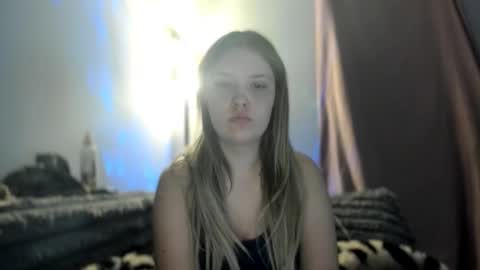 skiimaskabby online show from December 2025 12:22:01 PM