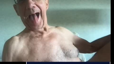 Snapshot of skima48 chatting on October 2025 10:22:02 AM skima48 online show from October 2025 10:22:02 AM