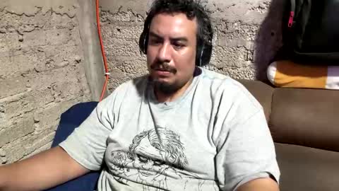 Elias online show from November 2025 01:08:01 AM