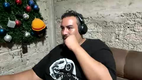 Snapshot of skinhell chatting on June 2026 01:00:02 AM Elias online show from June 2026 01:00:02 AM