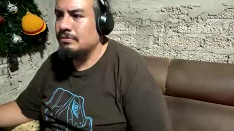 Snapshot of skinhell chatting on July 2026 05:24:01 AM Elias online show from July 2026 05:24:01 AM