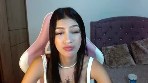 Snapshot of skinny_hailey1 chatting on March 2025 07:26:02 PM Hailey online show from March 2025 07:26:02 PM