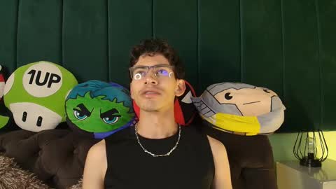 Snapshot of skinny_jean_ chatting on February 2026 07:45:01 PM skinny jean online show from February 2026 07:45:01 PM