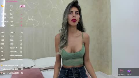 Snapshot of skinny_noa chatting on February 2025 05:25:02 PM Noa online show from February 2025 05:25:02 PM