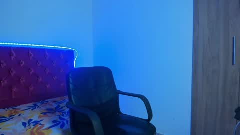 sam online show from April 2026 04:50:02 AM