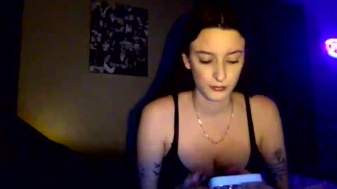 Snapshot of skinnyangel21 chatting on November 2025 04:13:02 AM skinnyangel21 online show from November 2025 04:13:02 AM