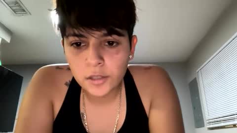 Snapshot of skinnyangel21 chatting on December 2025 03:56:01 AM skinnyangel21 online show from December 2025 03:56:01 AM