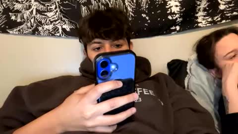 Snapshot of skinnyangel21 chatting on December 2025 05:57:01 AM skinnyangel21 online show from December 2025 05:57:01 AM