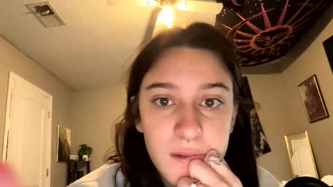 Snapshot of skinnyangel21 chatting on January 2026 02:21:02 PM skinnyangel21 online show from January 2026 02:21:02 PM