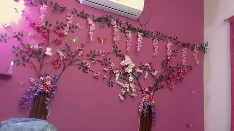 Snapshot of skinnybarbie022 chatting on September 2025 01:40:02 AM barbi online show from September 2025 01:40:02 AM