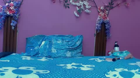 Snapshot of skinnybarbie022 chatting on September 2025 01:09:01 AM barbi online show from September 2025 01:09:01 AM