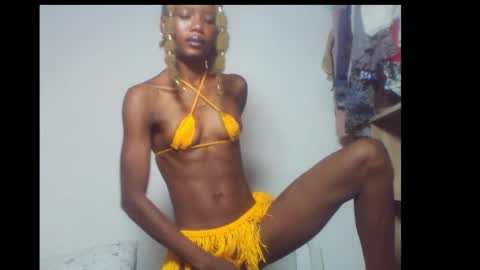 Snapshot of skinnybeauty1 chatting on December 2025 06:39:02 AM Linda independent model online show from December 2025 06:39:02 AM