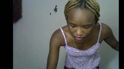 Linda independent model online show from April 2026 06:34:02 PM