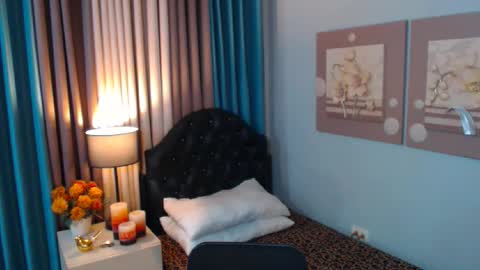 NICOLE online show from February 2026 12:53:01 AM