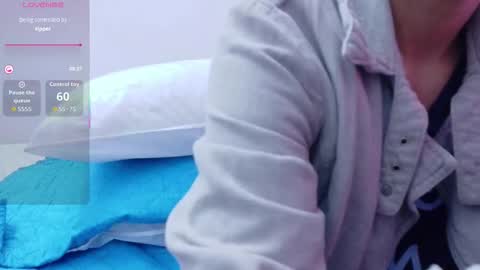 Snapshot of skinnyneighbour_ chatting on January 2026 03:01:02 AM Karla online show from January 2026 03:01:02 AM