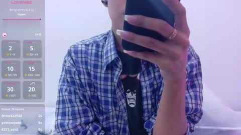 Snapshot of skinnyneighbour_ chatting on February 2026 02:39:02 AM Karla online show from February 2026 02:39:02 AM