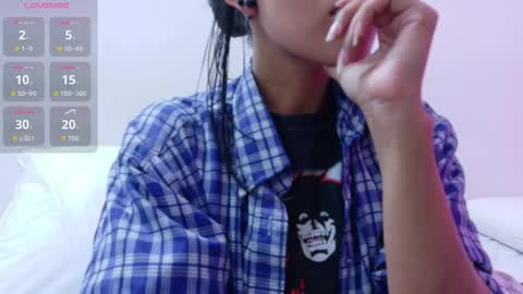 Snapshot of skinnyneighbour_ chatting on February 2026 03:54:01 AM Karla online show from February 2026 03:54:01 AM