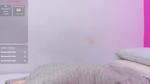 Snapshot of skinnyneighbour_ chatting on March 2026 05:02:02 AM Karla online show from March 2026 05:02:02 AM