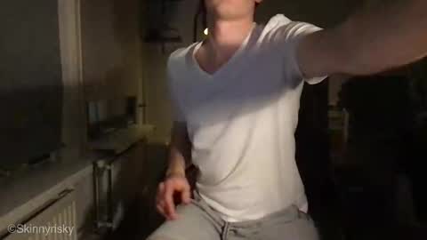 Snapshot of skinnyrisky chatting on November 2025 07:41:02 PM skinnyrisky online show from November 2025 07:41:02 PM