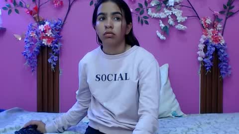 sofia online show from December 2025 01:41:02 PM