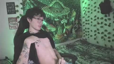 skiny_dann online show from April 2026 04:37:01 AM