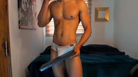 Snapshot of skull_prospect chatting on December 2024 03:00:01 PM Liam Vokov online show from December 2024 03:00:01 PM