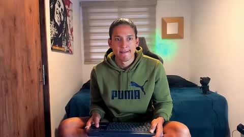 Snapshot of skull_prospect chatting on January 2025 12:00:01 PM Liam Vokov online show from January 2025 12:00:01 PM