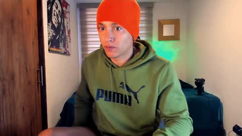 Snapshot of skull_prospect chatting on January 2025 12:24:01 PM Liam Vokov online show from January 2025 12:24:01 PM