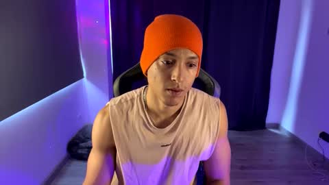 Snapshot of skull_prospect chatting on February 2025 01:06:01 PM Liam Vokov online show from February 2025 01:06:01 PM