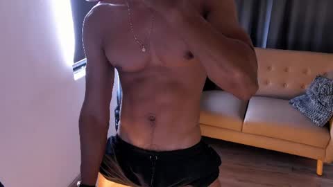 Snapshot of skull_prospect chatting on August 2026 05:37:02 PM Liam Vokov online show from August 2026 05:37:02 PM