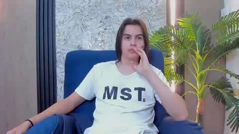 Santiago online show from January 2026 12:42:01 PM