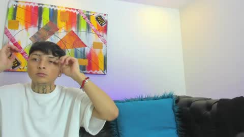 sky_n_zayn online show from April 2026 11:25:02 AM