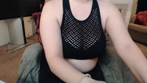 SKYLE   online show from November 2025 07:18:01 AM